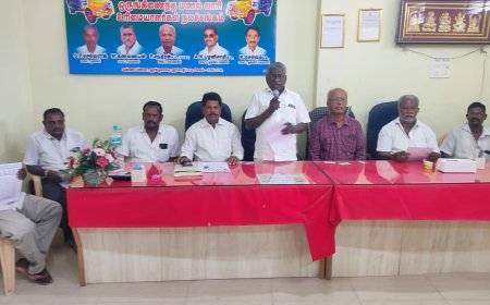 தமிழக அரசு மணல் குவாரிகளை திறக்க வேண்டும் மணல் லாரி உரிமையாளர்கள் சங்கம் கோரிக்கை